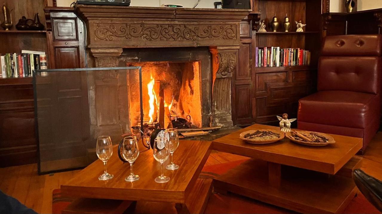 Hotel Boutique Spa Villa De Sant Quito Eksteriør billede